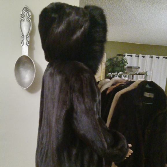 Hooded Mink bomber jacket - Picture 1 of 4